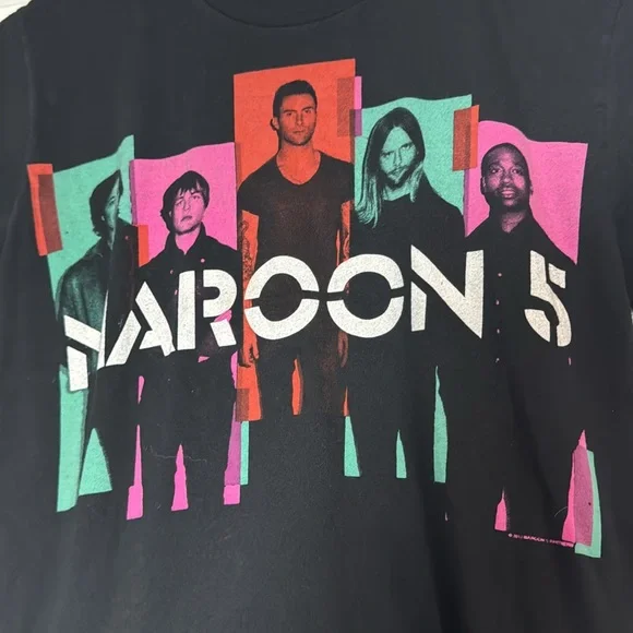 Maroon 5 T-Shirt - Picture 2 of 6